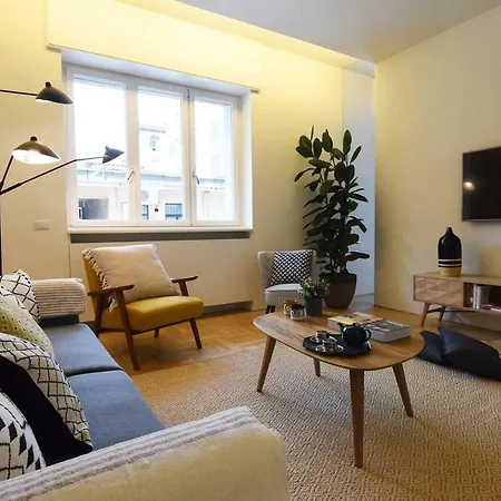 Apartment Hintown New Architect Designed - With Parking